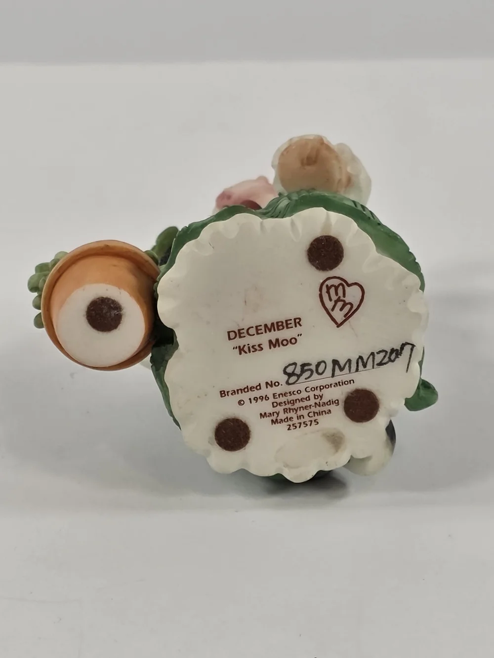 1996 ENESCO MARY'S MOO MOOS DECEMBER KISS MOO Mistletoe BRANDED NO. 850MM207